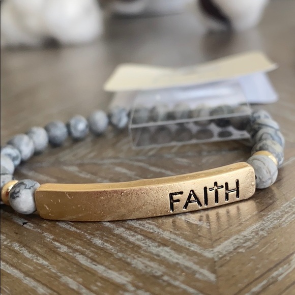 FAITH natural black stone stretch bracelet - Picture 3 of 6